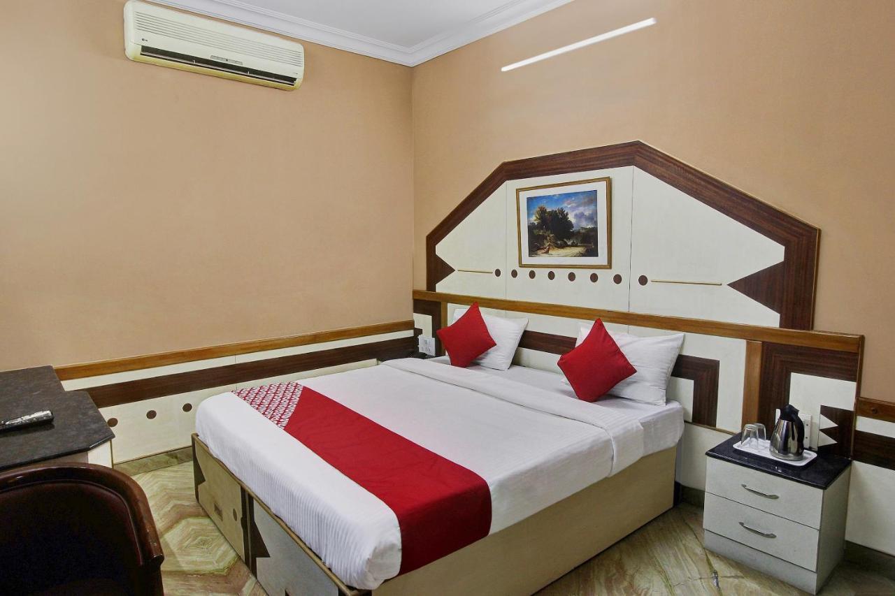 Vaccinated Staff - Collection O 13595 Vt Residency Hotel Bangalore Exterior photo