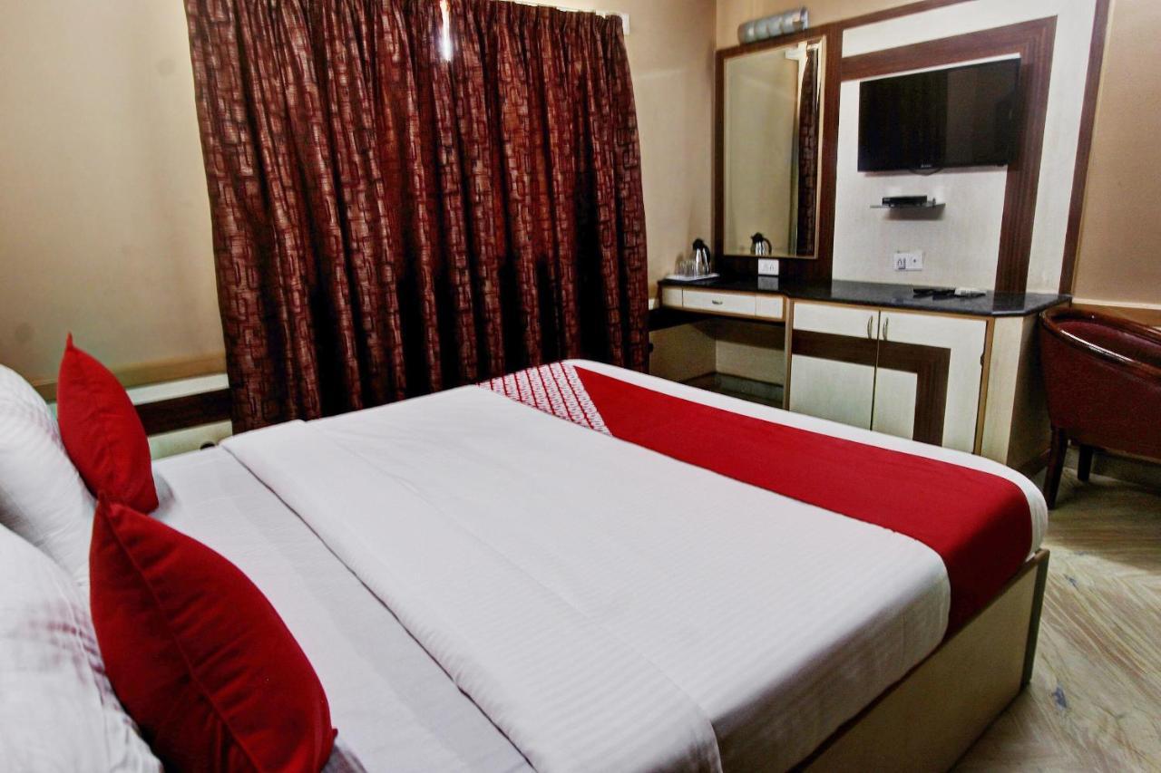 Vaccinated Staff - Collection O 13595 Vt Residency Hotel Bangalore Exterior photo